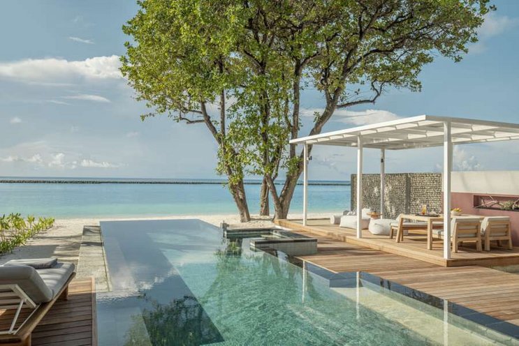 Four Seasons Resort Maldives at Landaa Giraavaru